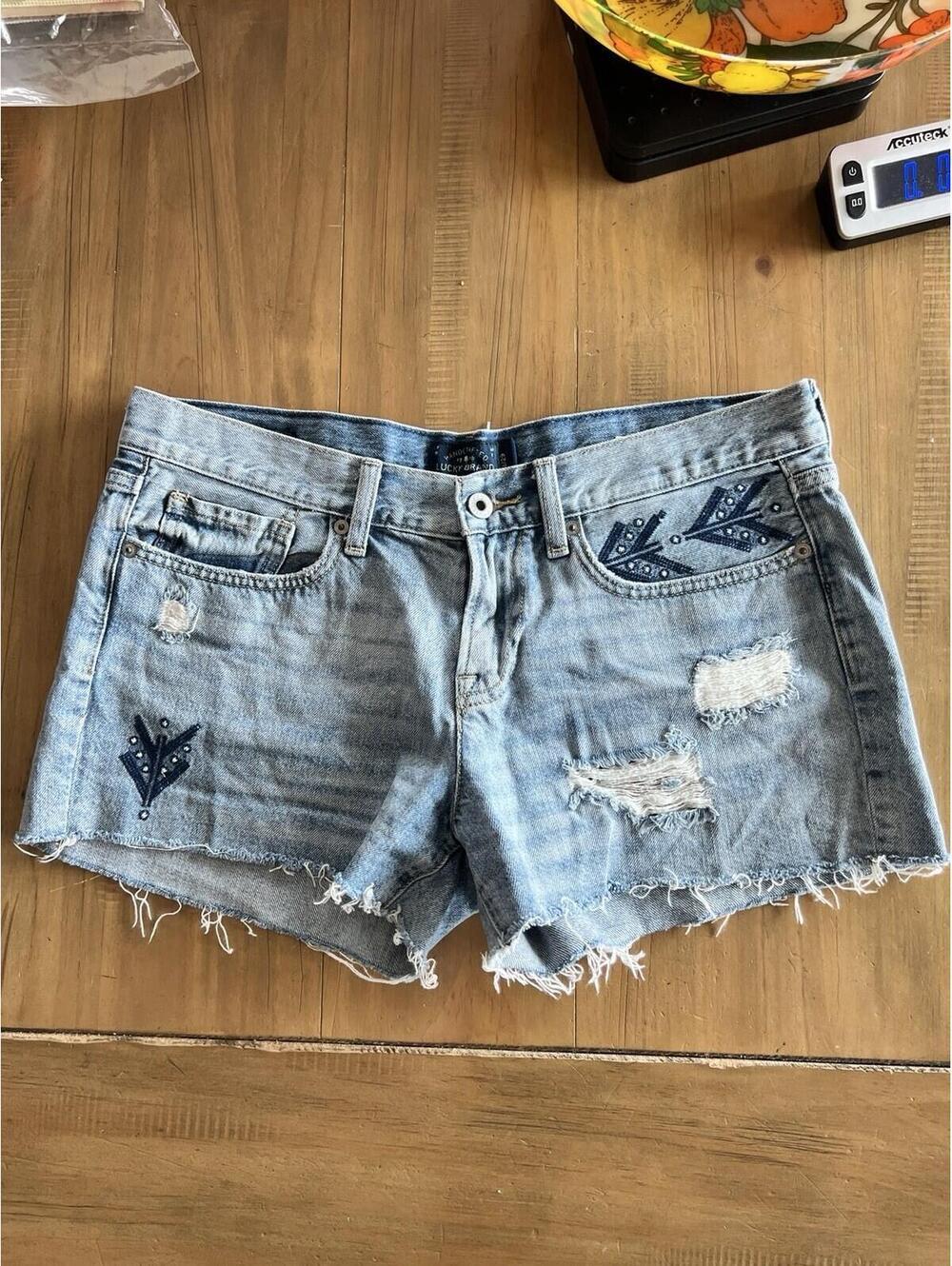 Lucky Brand The Cut Off Shorts Women Sz 8/29 Medium Wash Raw Hem Embroidered